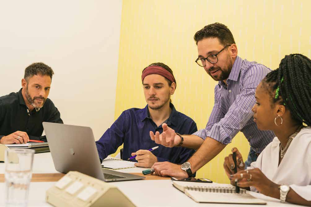 Consulting Suma team working